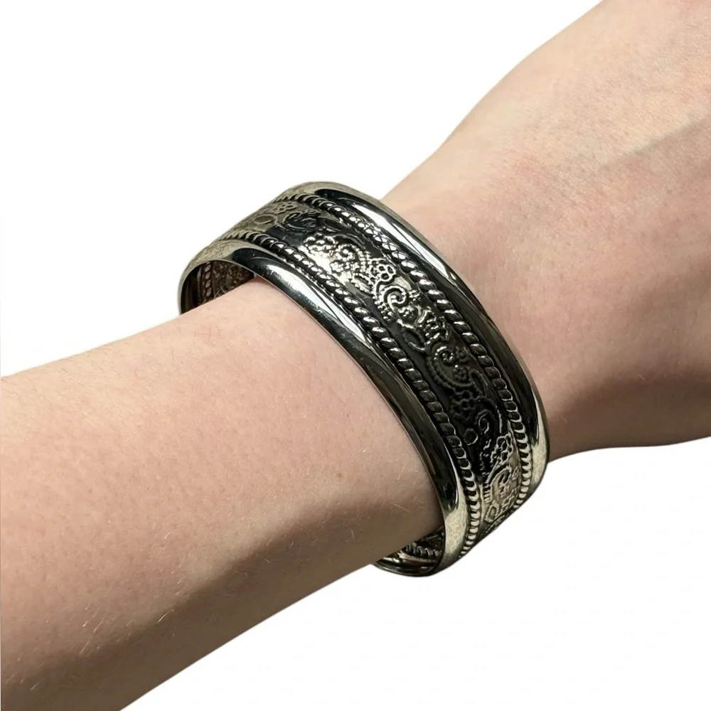 Silver Tone Metal Cuff Bracelet